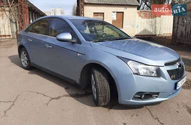 Седан Chevrolet Cruze 2010 в Чернігові