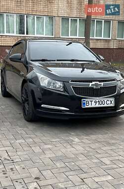 Хэтчбек Chevrolet Cruze 2011 в 