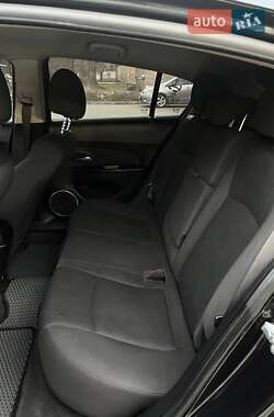 Хэтчбек Chevrolet Cruze 2011 в 