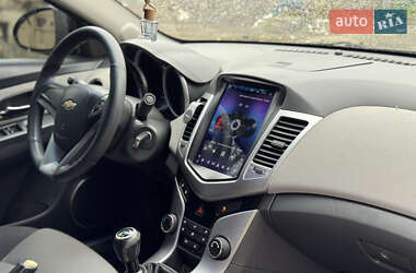 Седан Chevrolet Cruze 2010 в 
