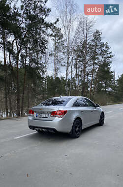 Седан Chevrolet Cruze 2010 в 