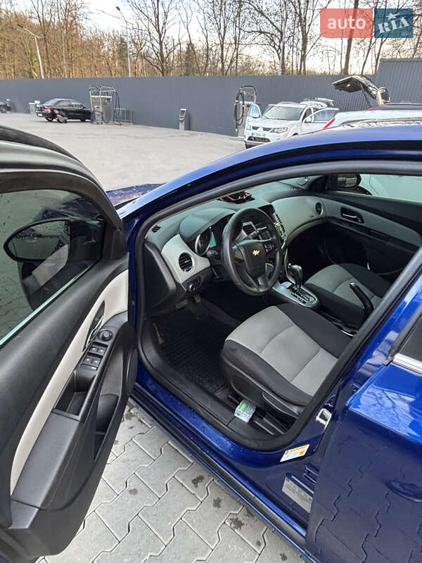 Седан Chevrolet Cruze 2012 в Дрогобичі