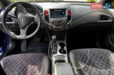 Хэтчбек Chevrolet Cruze 2017 в 
