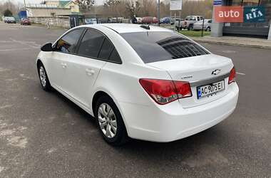 Седан Chevrolet Cruze 2015 в 