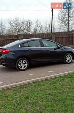 Хэтчбек Chevrolet Cruze 2016 в 