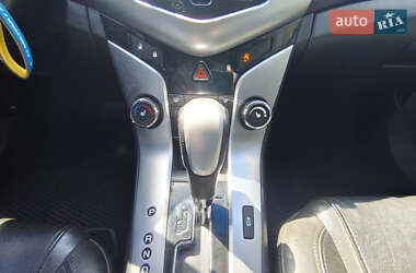Седан Chevrolet Cruze 2011 в 