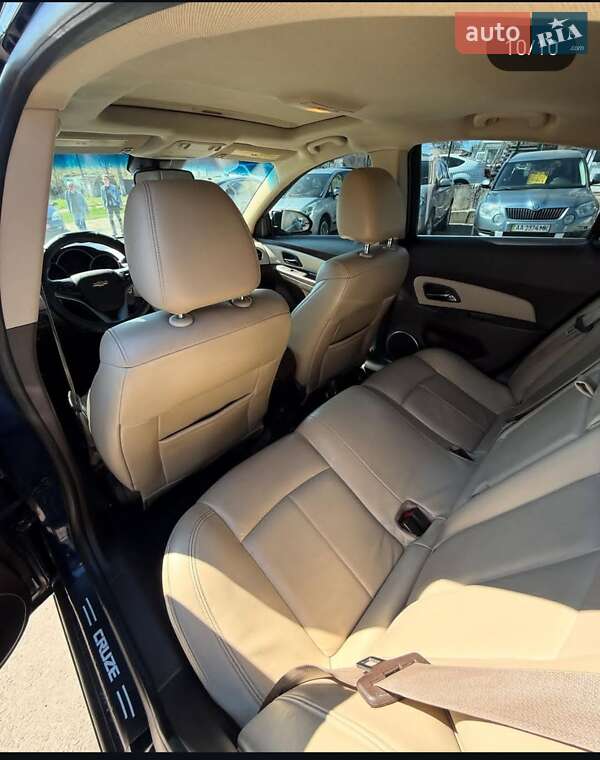 Седан Chevrolet Cruze 2010 в Сумах