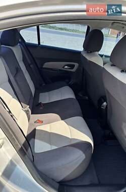 Седан Chevrolet Cruze 2012 в 