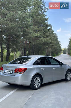Седан Chevrolet Cruze 2012 в 