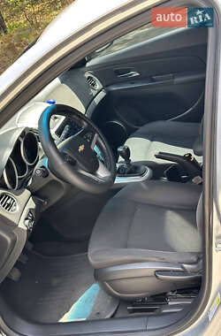 Седан Chevrolet Cruze 2012 в 