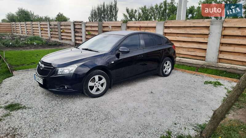 Хэтчбек Chevrolet Cruze 2011 в Кривом Роге