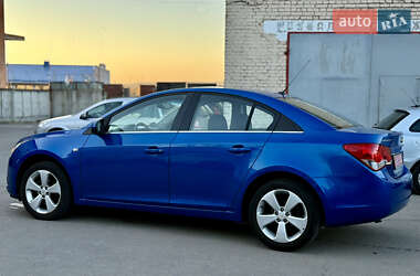Седан Chevrolet Cruze 2010 в 