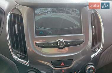 Хэтчбек Chevrolet Cruze 2018 в 