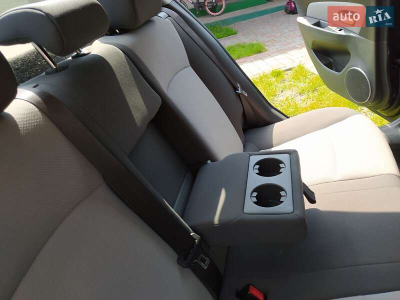 Седан Chevrolet Cruze 2010 в Тернополі