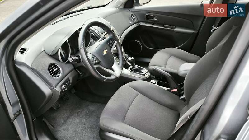 Хетчбек Chevrolet Cruze 2014 в Львові