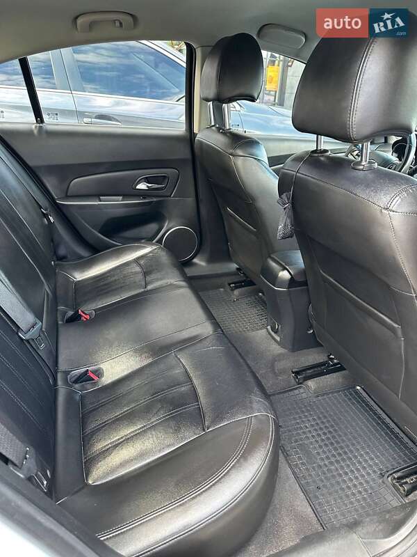 Седан Chevrolet Cruze 2012 в Киеве