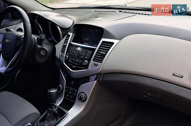 Седан Chevrolet Cruze 2010 в 
