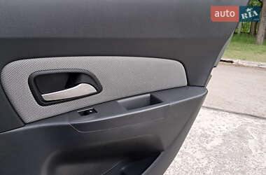 Седан Chevrolet Cruze 2010 в 