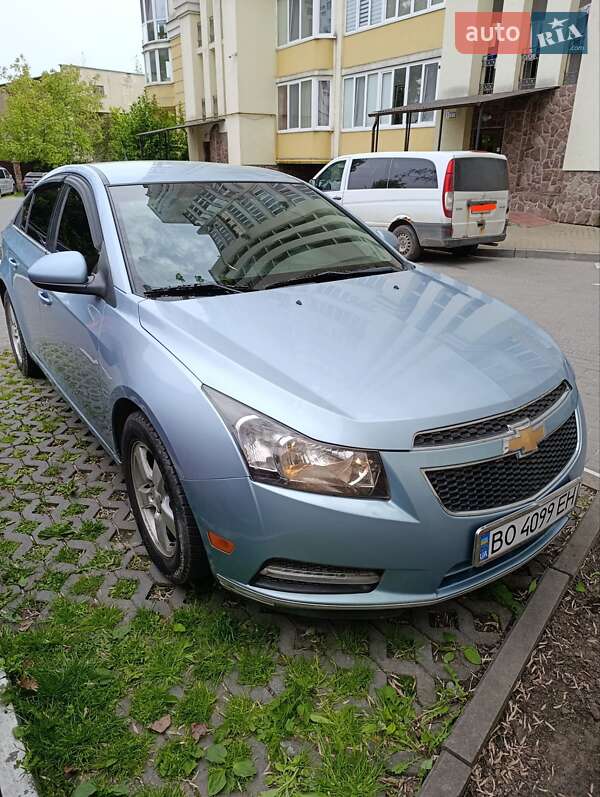 Седан Chevrolet Cruze 2011 в Тернополі