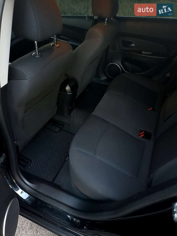 Хетчбек Chevrolet Cruze 2011 в Козятині