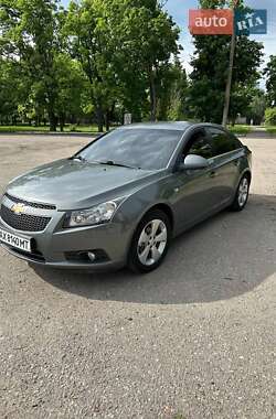 Седан Chevrolet Cruze 2009 в Чугуєві