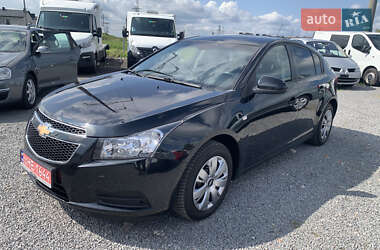 Хетчбек Chevrolet Cruze 2012 в 