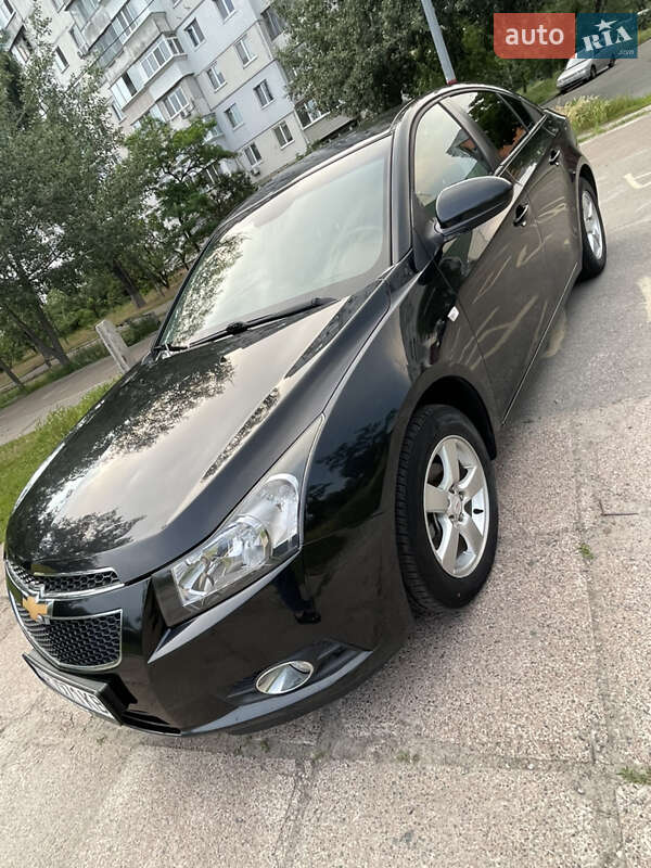 Седан Chevrolet Cruze 2012 в Киеве