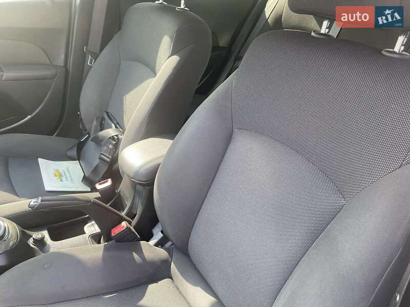 Седан Chevrolet Cruze 2012 в Києві