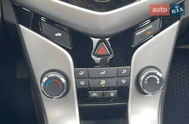 Седан Chevrolet Cruze 2015 в 