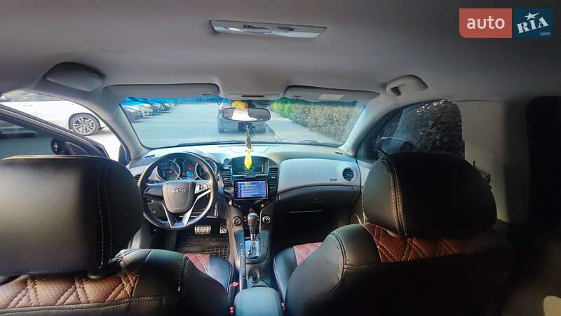 Седан Chevrolet Cruze 2010 в Києві