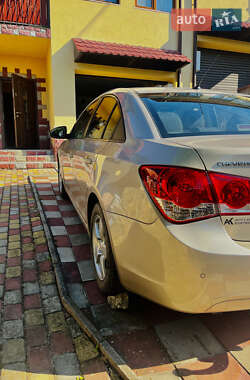 Седан Chevrolet Cruze 2011 в 