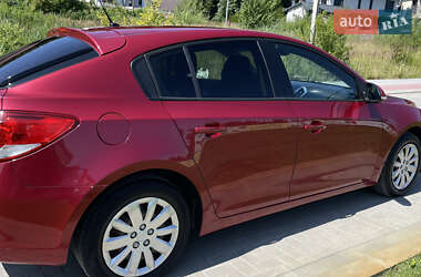 Хэтчбек Chevrolet Cruze 2014 в 