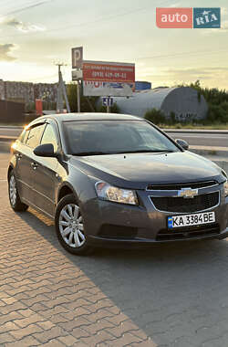 Хэтчбек Chevrolet Cruze 2011 в Киеве