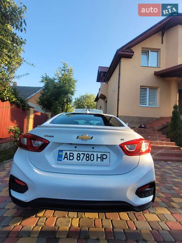 Седан Chevrolet Cruze 2016 в Вінниці