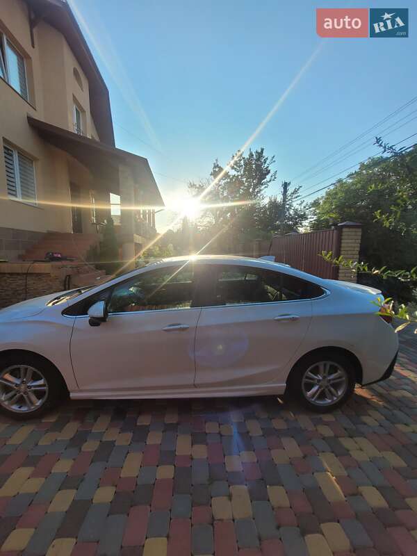 Седан Chevrolet Cruze 2016 в Вінниці