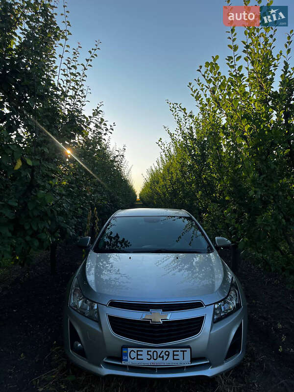 Седан Chevrolet Cruze 2012 в Черновцах