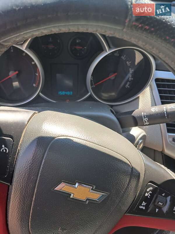 Седан Chevrolet Cruze 2009 в Ганичах