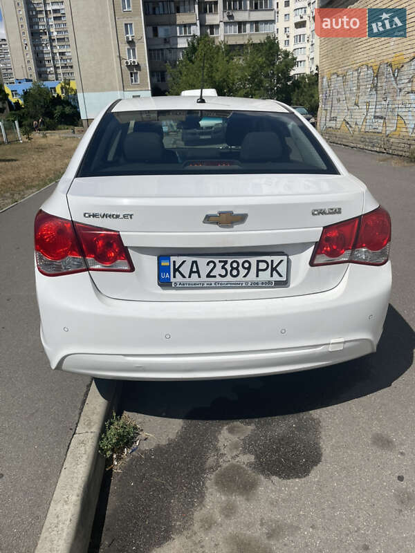 Седан Chevrolet Cruze 2013 в Києві