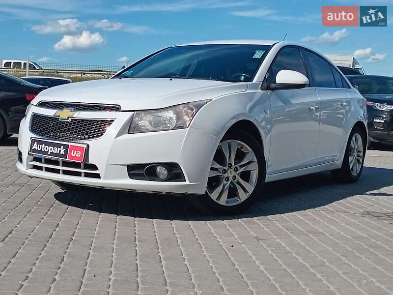Седан Chevrolet Cruze 2012 в Львове