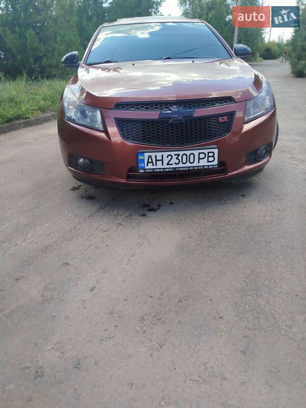 Седан Chevrolet Cruze 2013 в Краматорске
