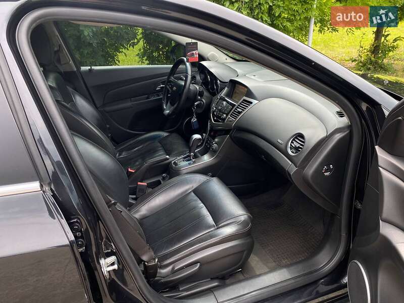 Седан Chevrolet Cruze 2012 в Киеве