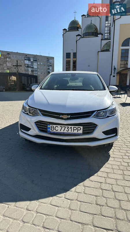 Седан Chevrolet Cruze 2018 в Львове
