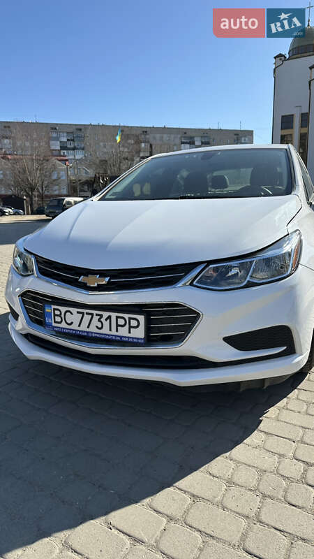 Седан Chevrolet Cruze 2018 в Львове