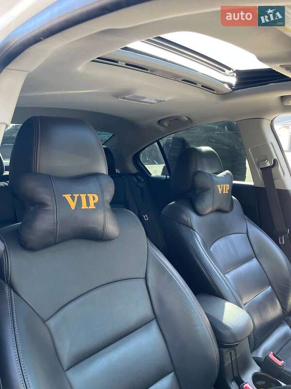 Седан Chevrolet Cruze 2014 в Міжгір'ї