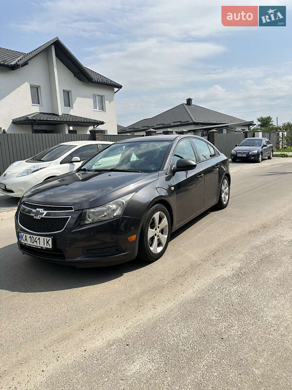 Седан Chevrolet Cruze 2013 в Киеве
