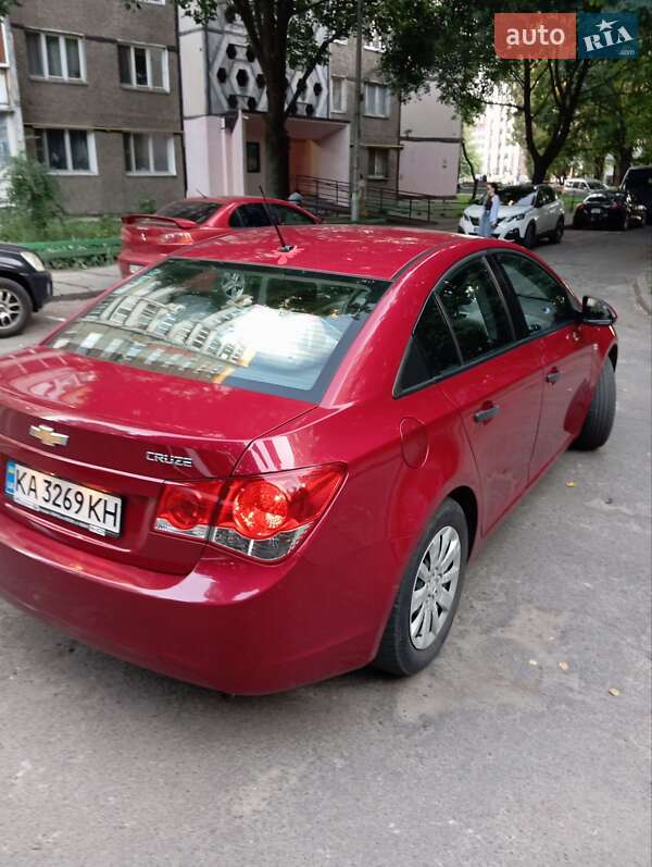 Седан Chevrolet Cruze 2009 в Киеве