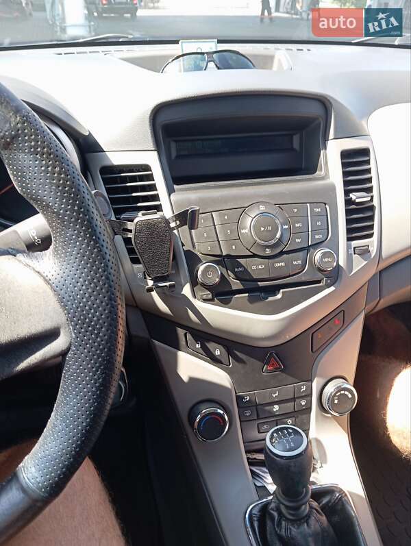 Седан Chevrolet Cruze 2009 в Киеве
