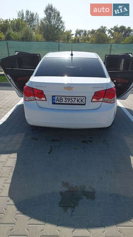Седан Chevrolet Cruze 2011 в Виннице