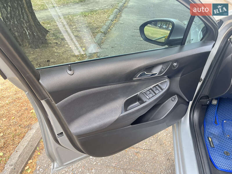 Седан Chevrolet Cruze 2018 в Лубнах