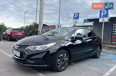 Седан Chevrolet Cruze 2018 в Львове